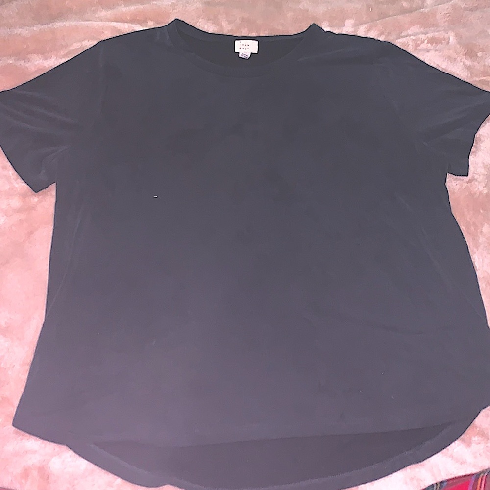 XL silky black tee